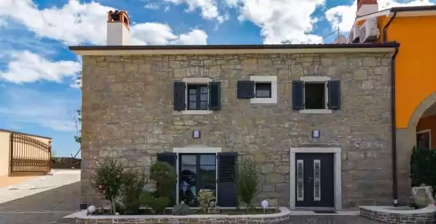 Villa Grazia mit beheiztem Pool