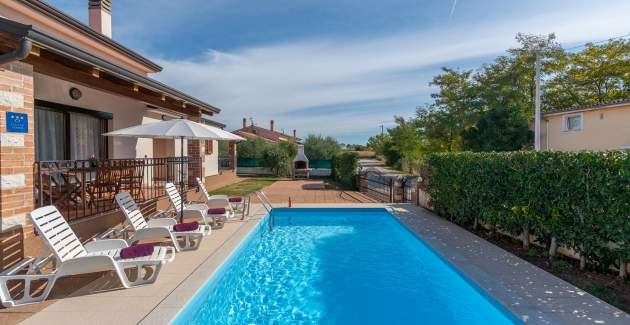 Villa Leonie with Private Pool
