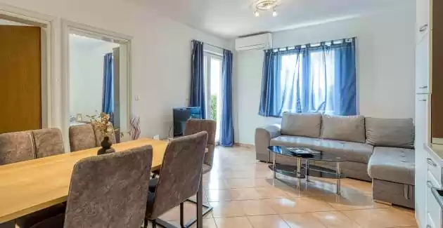 Apartman Mirjana u Karigadoru