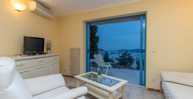 Apartment Sbardella A1 with Balcony and Sea View Vrsar
