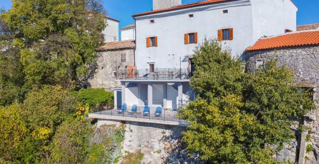 Apartment House Panorama A4 - Pican