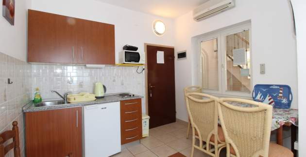 Apartment Karas A1 on the first floor