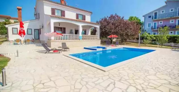 Villa Sabatti mit eigenem Pool