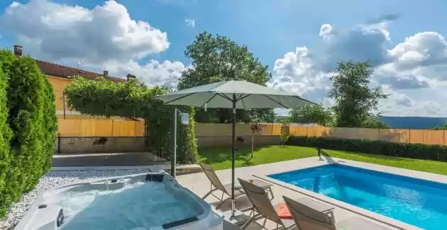 Villa Vernier mit privatem Pool und Whirlpool