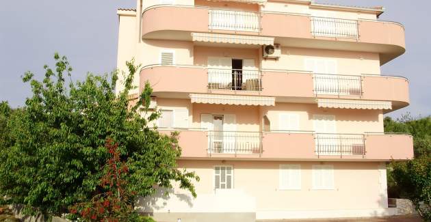 Villa Dolac / One bedroom Apartment A3