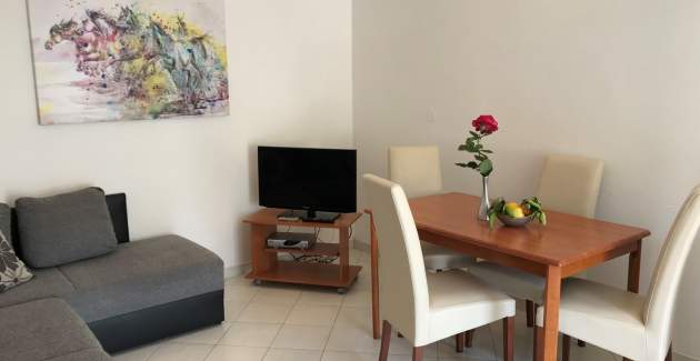 Villa Dolac / One bedroom Apartment A3