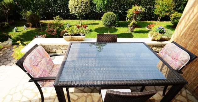 Ferienwohnung Lili II mit Gartenblick