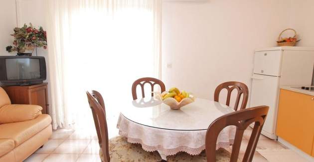 Ferienwohnung Lili II mit Gartenblick