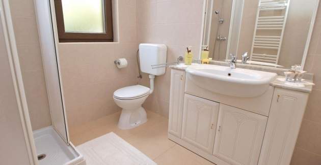 Ferienwohnung Lili II mit Gartenblick