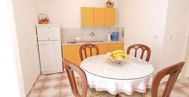 Ferienwohnung Lili II mit Gartenblick