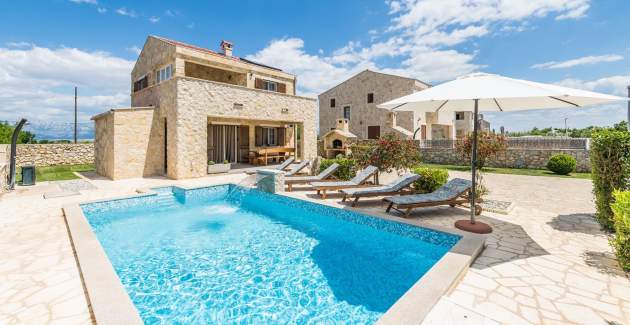 Villa Karin with heated pool