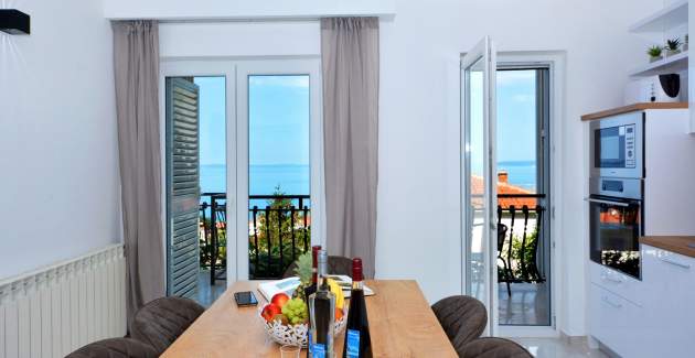 Apartment Radeljic A1 - Sea View