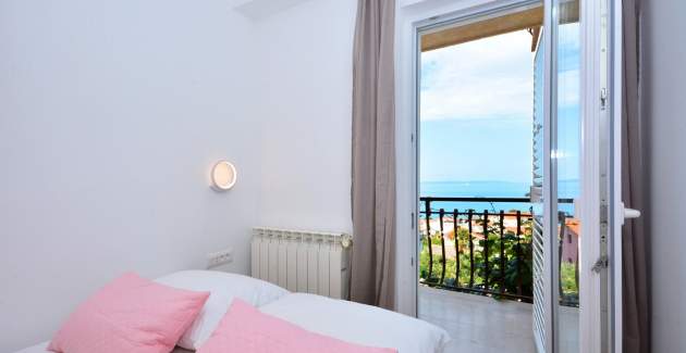 Apartment Radeljic A1 - Sea View