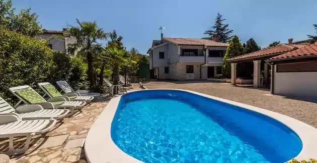 Villa Fabia u blizini plaže u Poreču