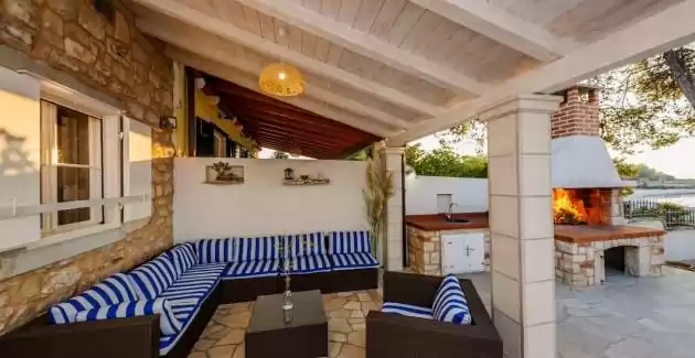 Casa del pescatore sulla spiaggia
