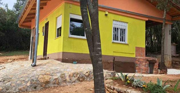Cottage direttamente sulla spiaggia di Kavran