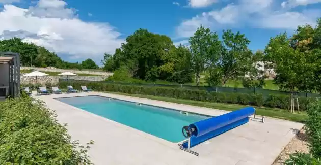 Villa Pi sa grijanim bazenom 