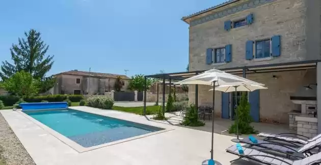 Villa Pi with Heated Pool