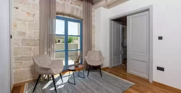 Villa Pi mit beheiztem Pool
