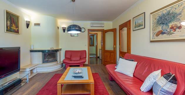 Holiday House Ljubas with private pool
