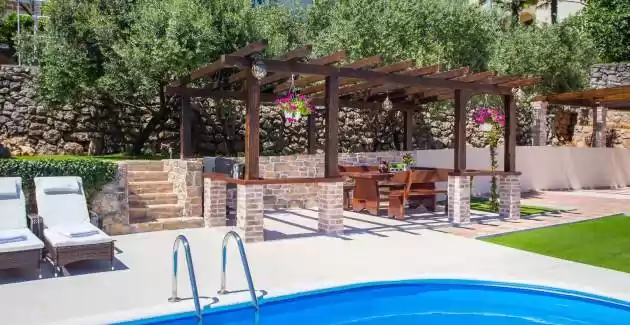 Villa Oliva con Piscina e Vista Mare