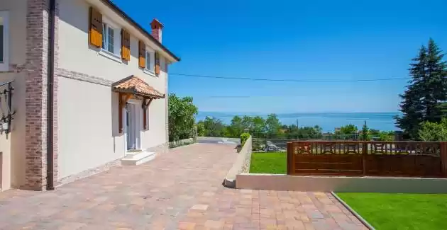 Villa Oliva con Piscina e Vista Mare