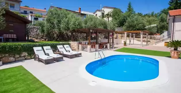 Villa Olive mit Pool und Meerblick