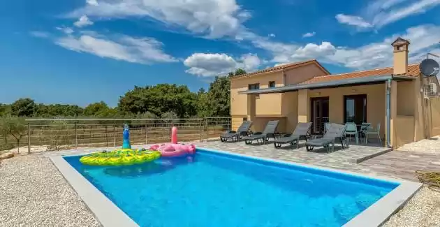 Holiday House Karbonaca with Private Pool