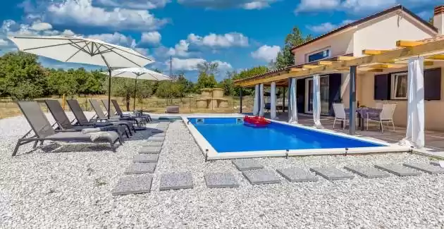 Ferienhaus Krase mit Pool