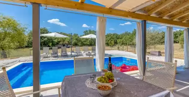 Holiday House Krase with Private Pool