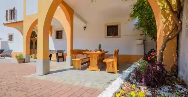 Holiday House Karla Valentina