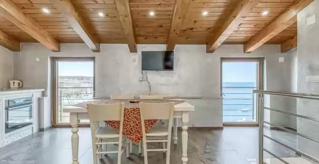 Apartment Merite - Umag, Casa Viktor