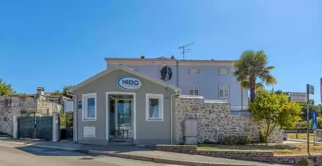 Nido / Studio-Apartment Stela