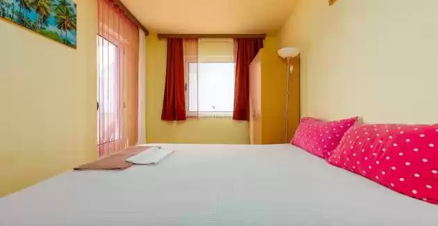 Apartment Lucija Okrug Gornji