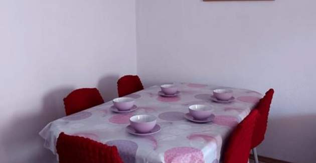 Apartment Lucija Okrug Gornji