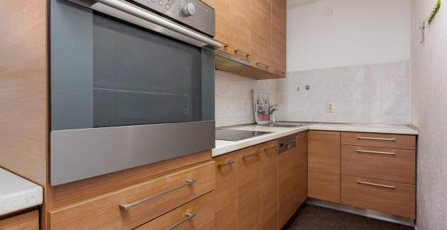 Apartment Lucija Okrug Gornji