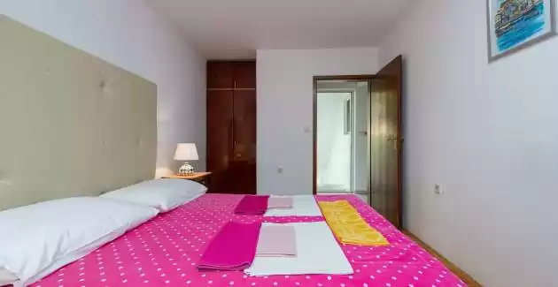 Apartman Lucija Okrug Gornji