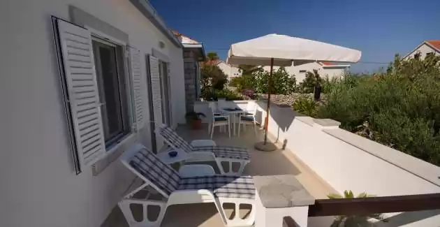 Apartments Vila Punta / Two bedroom A1- Island Brac