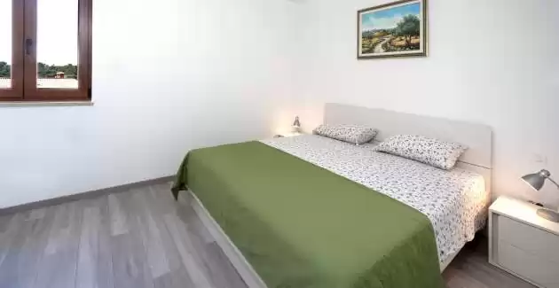 Nice Apartment Beakovic IV on the Second Floor with Sea view