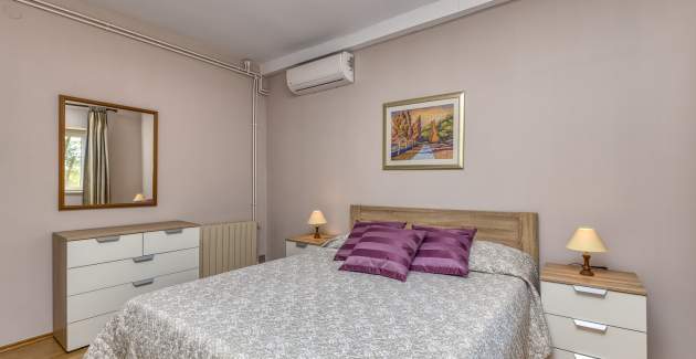 Apartman Rinaldis 1 sa terasom