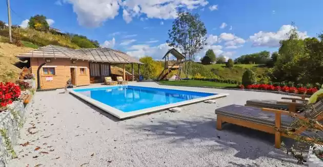 Holiday Home Grga with Jacuzzi, Sauna and Swimming Pool