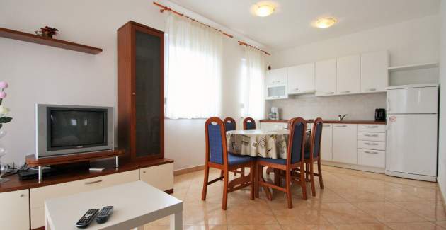 Apartment Bilic mit 2 Schlafzimmern und Balkon in der Gegend von Porec