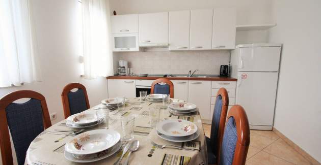 Apartment Bilic mit 2 Schlafzimmern und Balkon in der Gegend von Porec