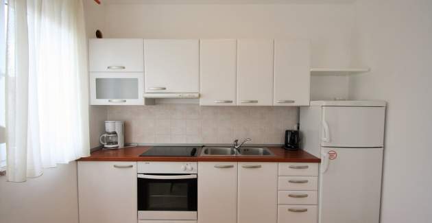 Apartment Bilic mit 2 Schlafzimmern und Balkon in der Gegend von Porec