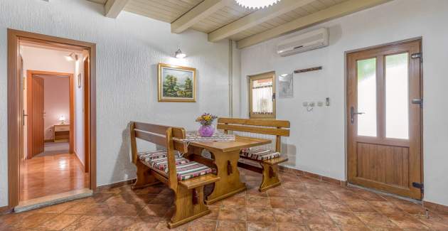 Haus Diana / Ferienwohnung A2