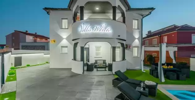 Villa White A1