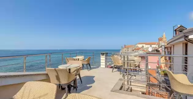 Camera Matrimoniale Domenik con Vista Mare - Casa Viktor