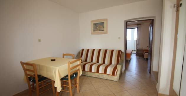 Apartment Livio II A3 with Parking in front of the house and a Garden