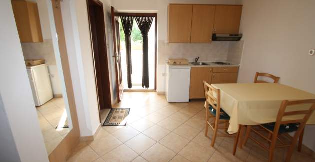 Apartment Livio II A3 with Parking in front of the house and a Garden