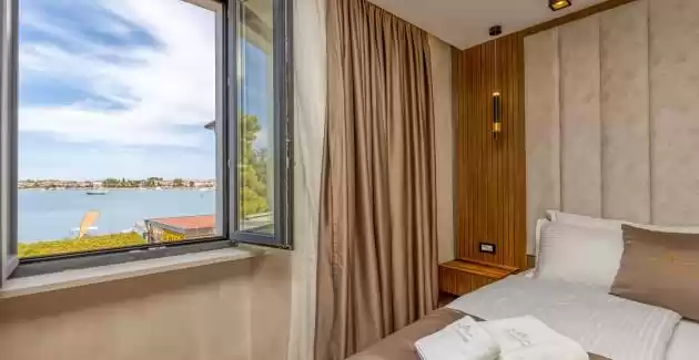 Palace San Valentino / Double Room 108, sea view
